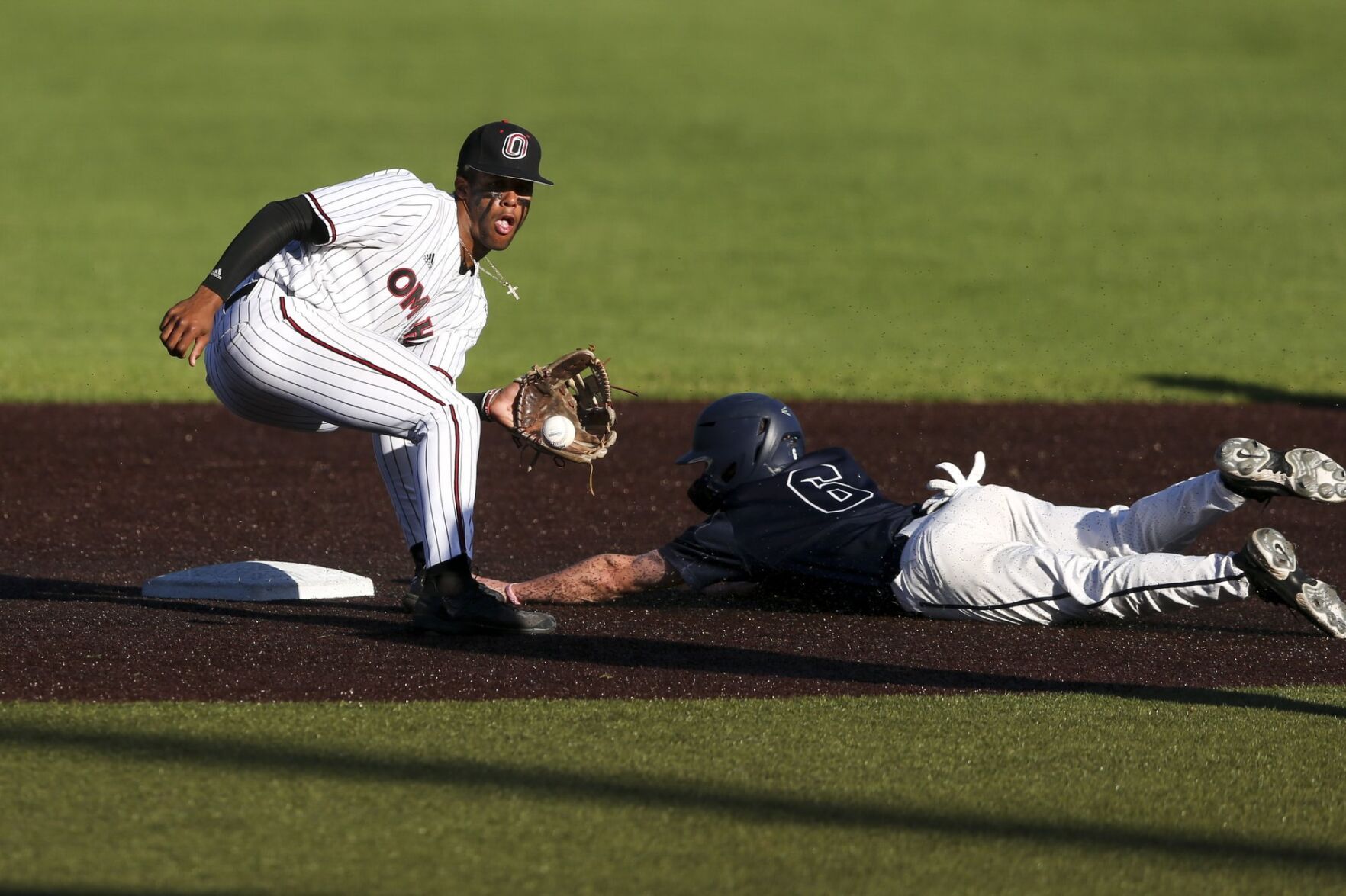 Oral Roberts vs Omaha